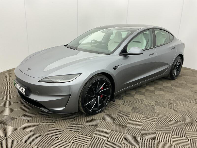 2025 Tesla Model 3