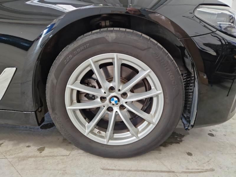 BMW Serie 5 STATION WAGON 518D BUSINESS TOURING - foto 17