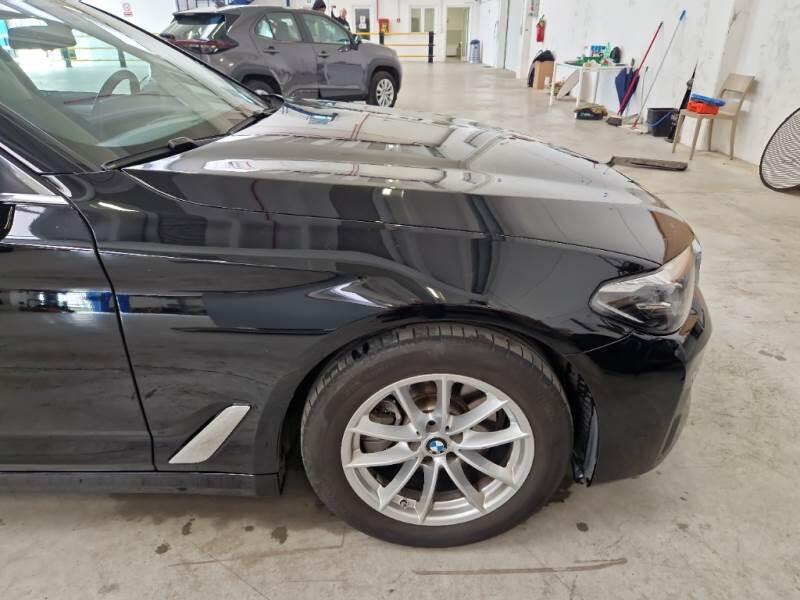 BMW Serie 5 STATION WAGON 518D BUSINESS TOURING - foto 38
