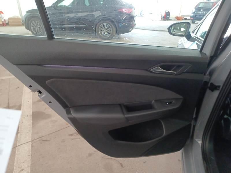 Volkswagen Golf VIII Variant STATION WAGON 2.0 TDI SCR STYLE DSG - foto 90