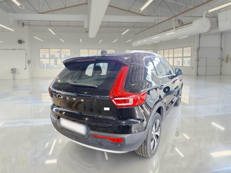 Volvo XC40 SUV T4 RECHARGE PLUG-IN AUTO CORE - foto 2