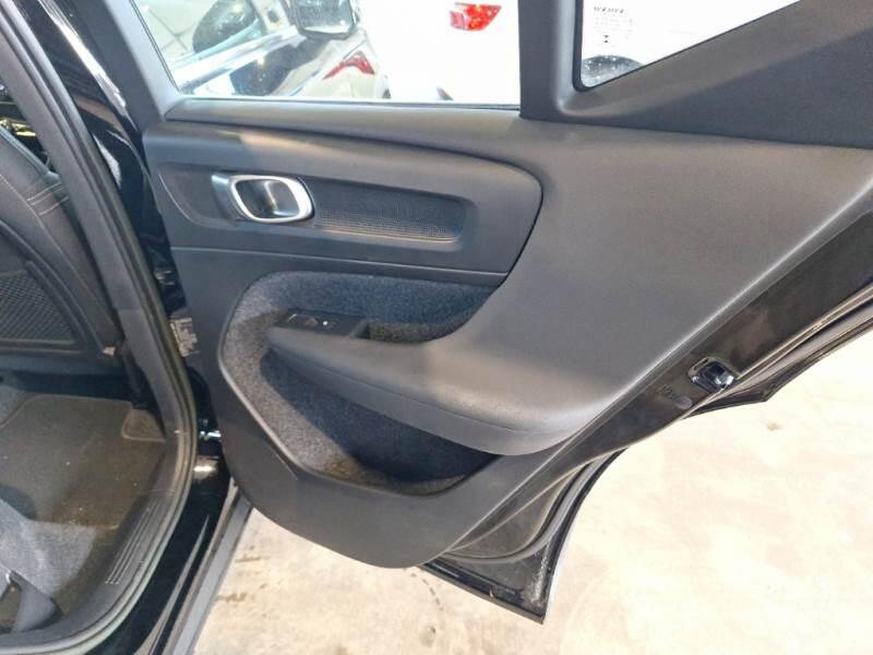 Volvo XC40 SUV T4 RECHARGE PLUG-IN AUTO CORE - foto 86