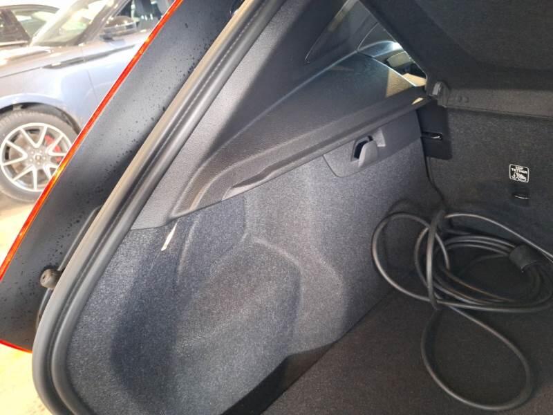 Volvo XC40 SUV T4 RECHARGE PLUG-IN AUTO CORE - foto 97