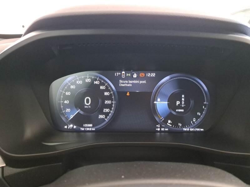 Volvo XC40 SUV T4 RECHARGE PLUG-IN AUTO CORE - foto 4