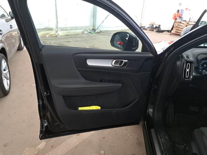 Volvo XC40 SUV T4 RECHARGE PLUG-IN AUTO CORE - foto 49