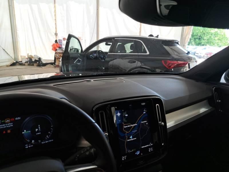 Volvo XC40 SUV T4 RECHARGE PLUG-IN AUTO CORE - foto 51