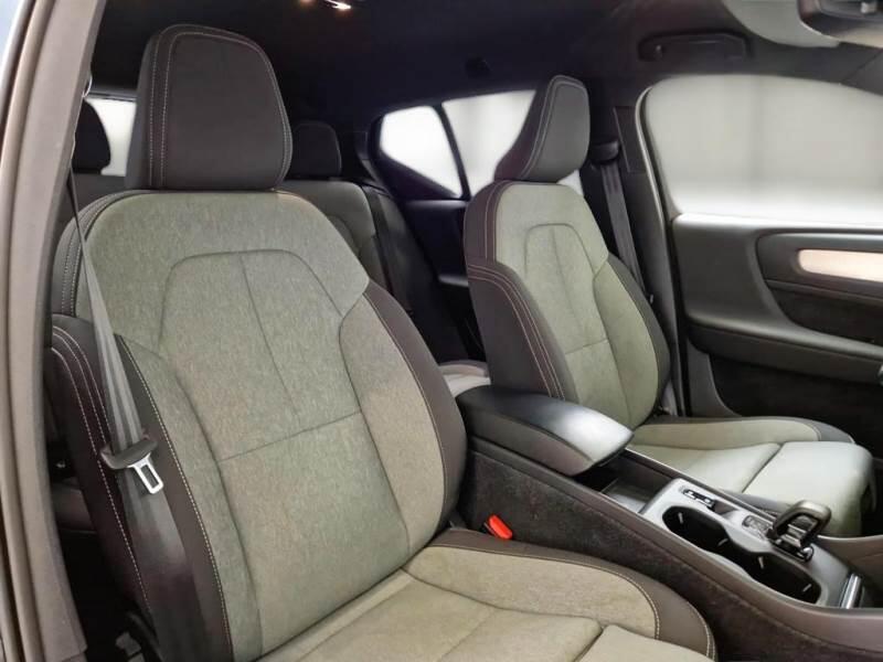 Volvo XC40 SUV T4 RECHARGE PLUG-IN AUTO CORE - foto 13