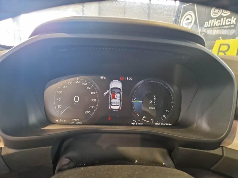 Volvo XC40 SUV T5 RECHARGE PLUG-IN AUTO CORE - foto 4