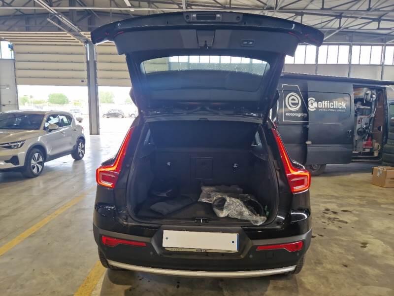 Volvo XC40 SUV T5 RECHARGE PLUG-IN AUTO CORE - foto 5