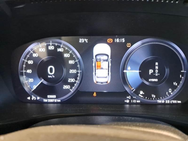 Volvo XC40 SUV T4 RECHARGE PLUG-IN AUTO CORE - foto 4