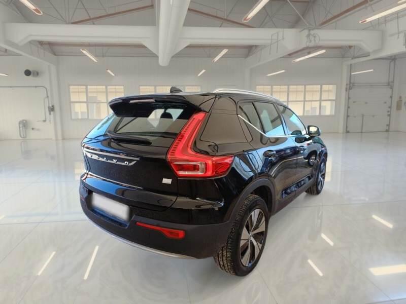 Volvo XC40 SUV T5 RECHARGE PLUG-IN AUTO CORE - foto 2