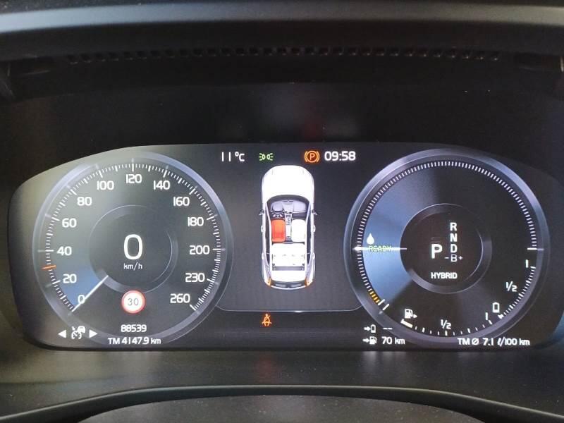 Volvo XC40 SUV T5 RECHARGE PLUG-IN AUTO CORE - foto 4