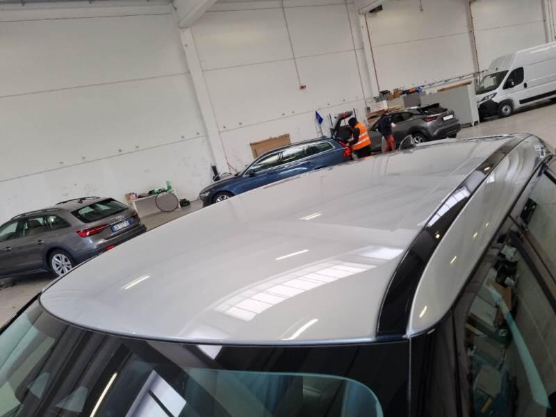 Land Rover Range Rover Velar SUV 2.0 I4 PHEV 404 S 4WD AUTO - foto 9