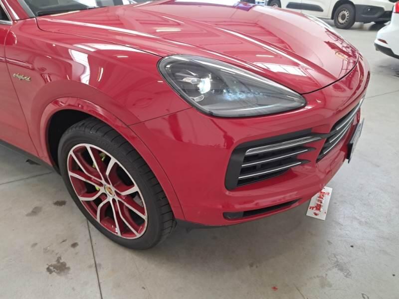 Porsche Cayenne 3.0 V6 E-HYBRID - foto 32