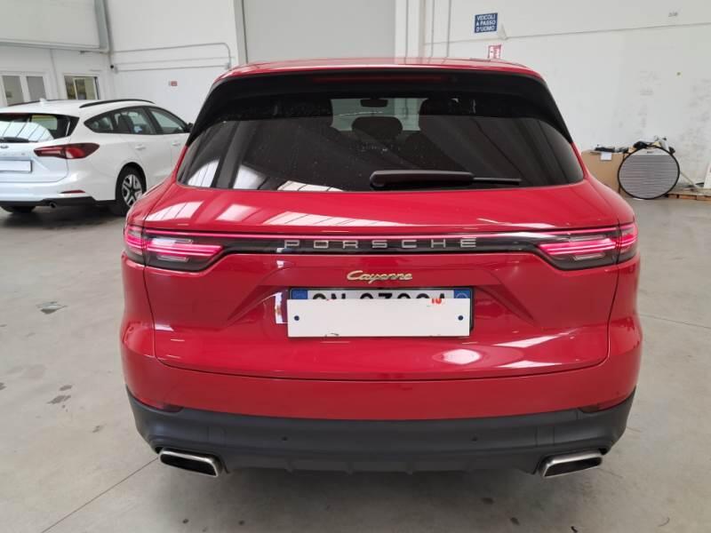 Porsche Cayenne 3.0 V6 E-HYBRID - foto 39
