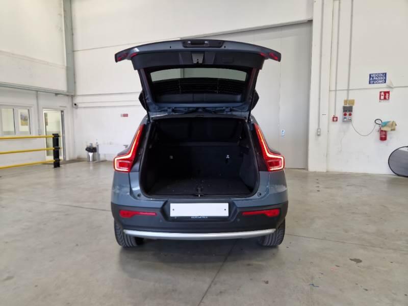 Volvo XC40 SUV B3 AUTOMATICO ESSENTIAL - foto 5