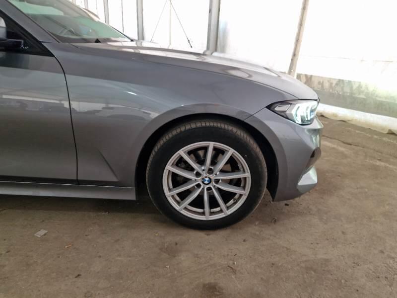 BMW Serie 3 Lim BERLINA 318D 48V AUTO - foto 33