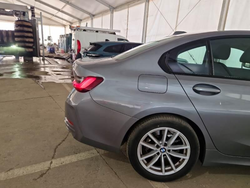 BMW Serie 3 Lim BERLINA 318D 48V AUTO - foto 47