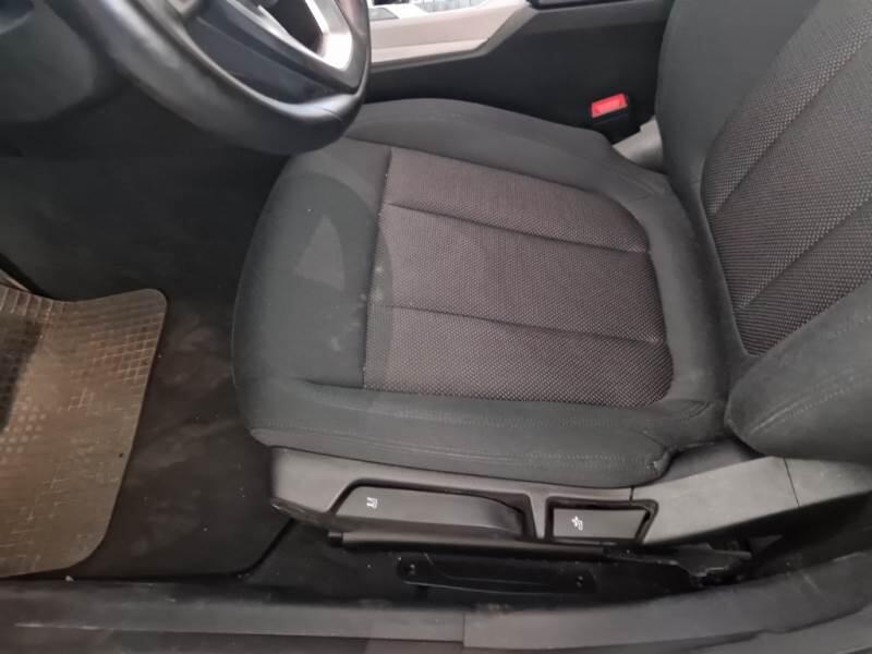 BMW Serie 3 Lim BERLINA 318D 48V AUTO - foto 86