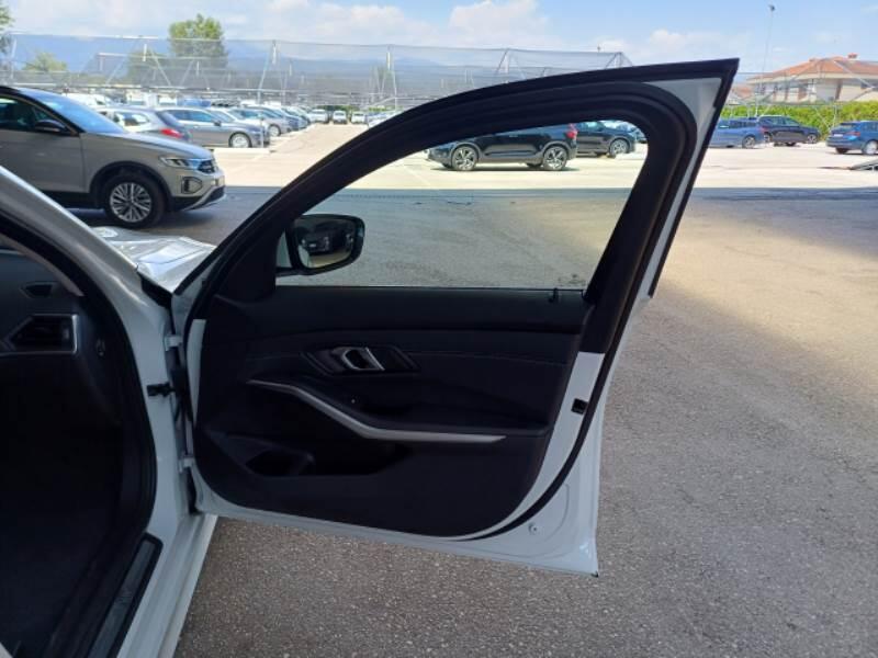 BMW Serie 3 Touring STATION WAGON 320D XDRIVE 48V TOURING AUT. - foto 93