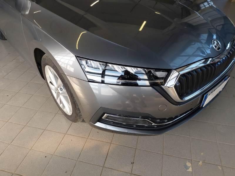 Skoda Octavia STATION WAGON 2.0 TDI EVO 110KW STYLE DSG - foto 30