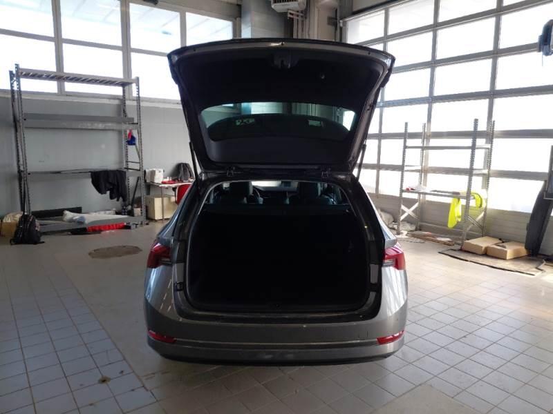 Skoda Octavia STATION WAGON 2.0 TDI EVO 110KW STYLE DSG - foto 5