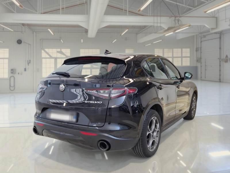 Alfa Romeo Stelvio SUV 2.2 TD 210 CV SPRINT AT8 Q4 - foto 2