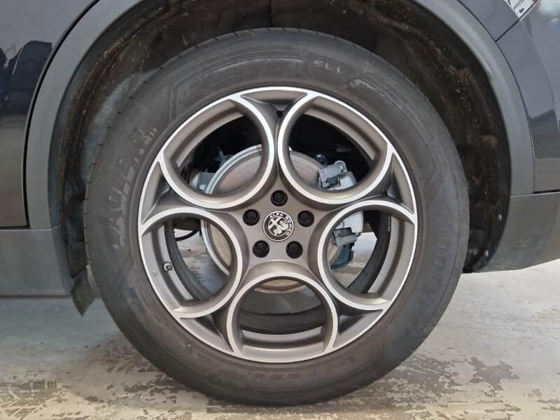 Alfa Romeo Stelvio SUV 2.2 TD 210 CV SPRINT AT8 Q4 - foto 19