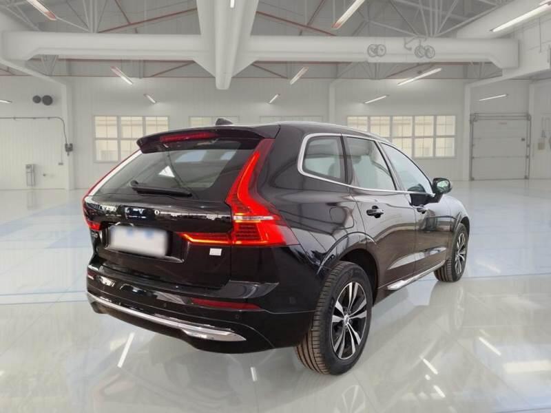 Volvo XC60 SUV T6 PLUG-IN AWD AUTO CORE - foto 2