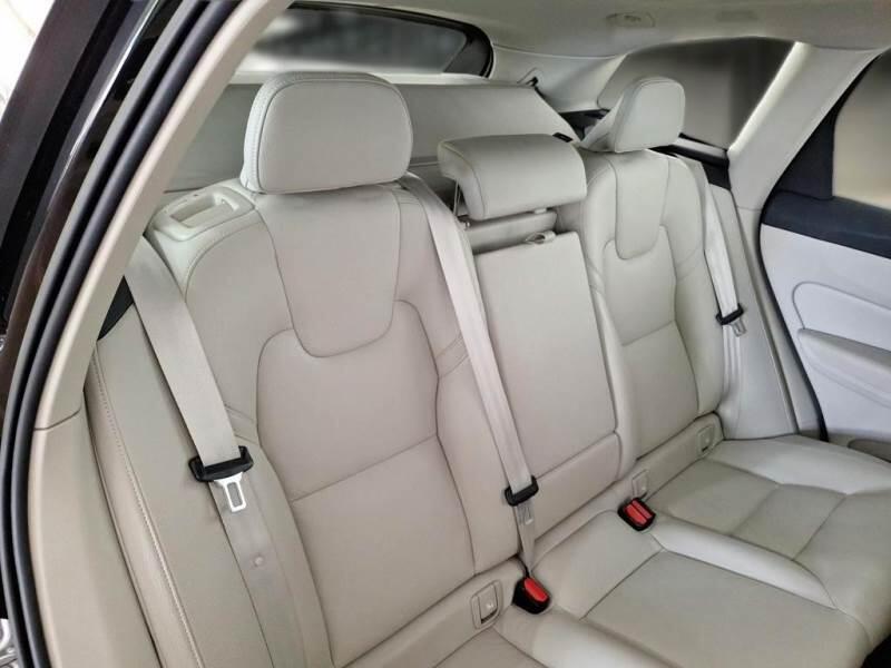 Volvo XC60 SUV T6 PLUG-IN AWD AUTO CORE - foto 15