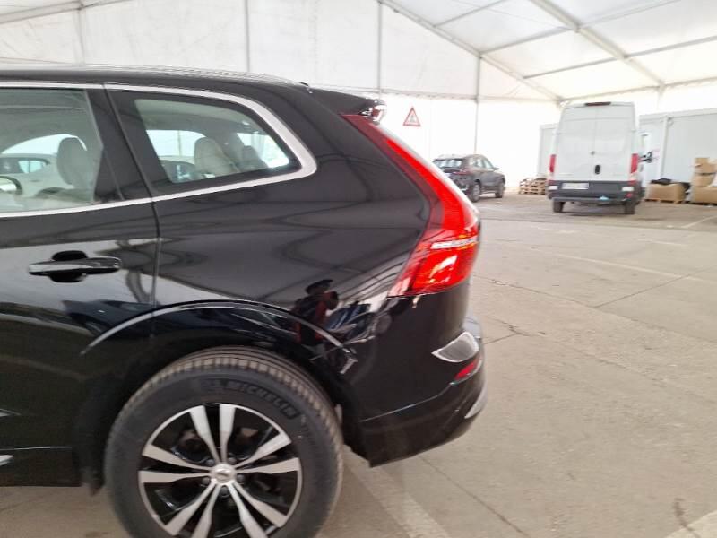 Volvo XC60 SUV T6 PLUG-IN AWD AUTO CORE - foto 40