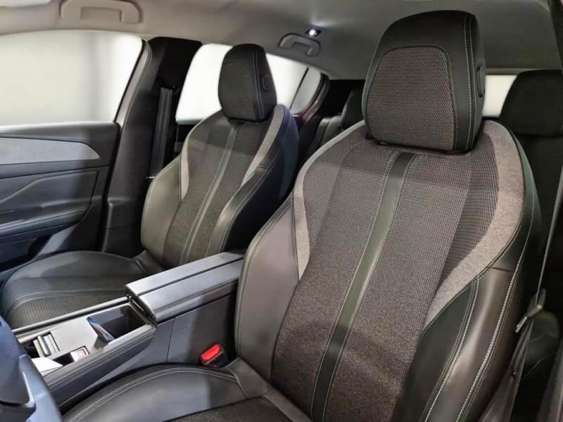 Peugeot 308 BERLINA ALLURE PACK BLUEHDI 130 EAT8 SeS AUT. - foto 11