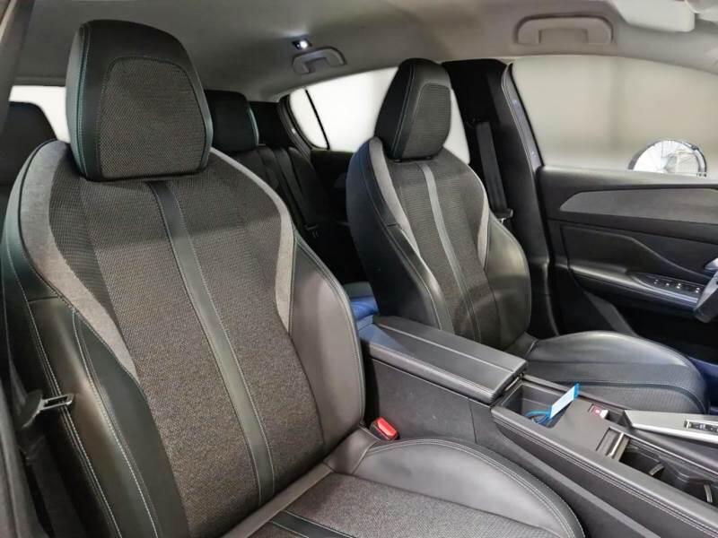 Peugeot 308 BERLINA ALLURE PACK BLUEHDI 130 EAT8 SeS AUT. - foto 13