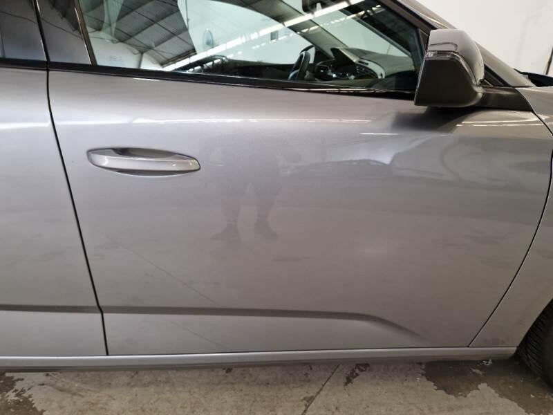 Peugeot 308 BERLINA ALLURE PACK BLUEHDI 130 EAT8 SeS AUT. - foto 45