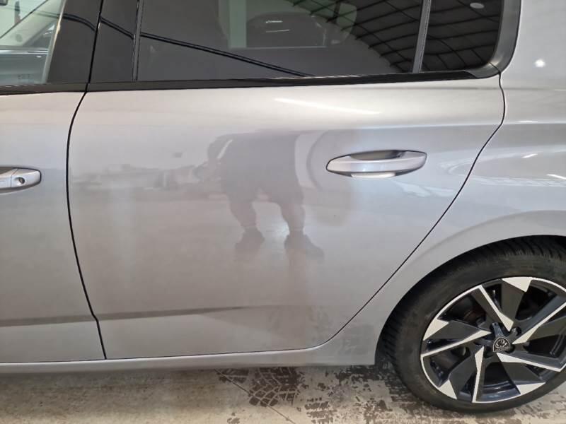 Peugeot 308 BERLINA ALLURE PACK BLUEHDI 130 EAT8 SeS AUT. - foto 60