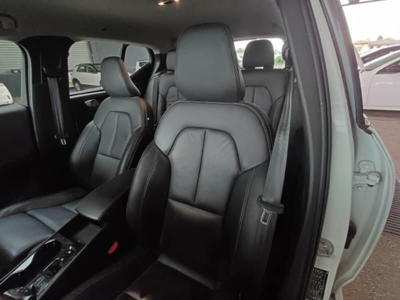 Volvo XC40 SUV T5 RECHARGE PLUG-IN AUTO PLUS BRIGHT - foto 11
