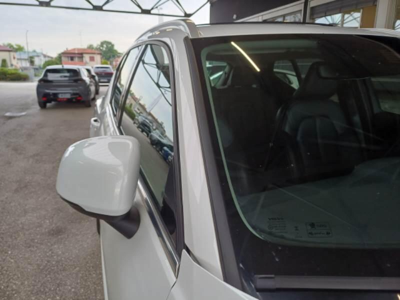 Volvo XC40 SUV T5 RECHARGE PLUG-IN AUTO PLUS BRIGHT - foto 26