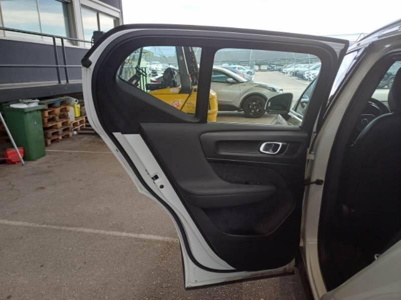 Volvo XC40 SUV T5 RECHARGE PLUG-IN AUTO PLUS BRIGHT - foto 73