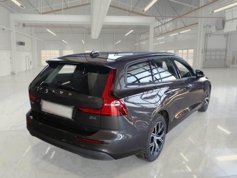 Volvo V60 STATION WAGON B4 D AUTOM. ESSENTIAL - foto 2