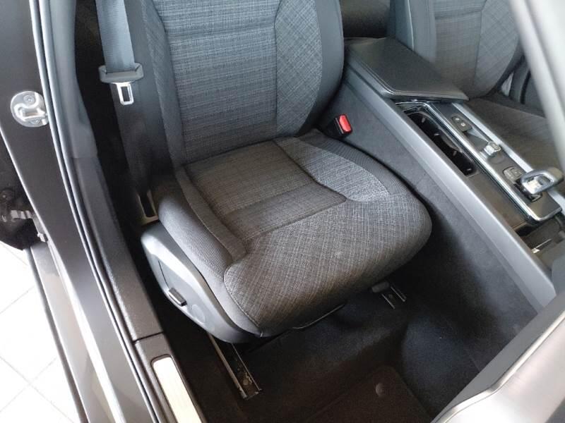 Volvo V60 STATION WAGON B4 D AUTOM. ESSENTIAL - foto 14