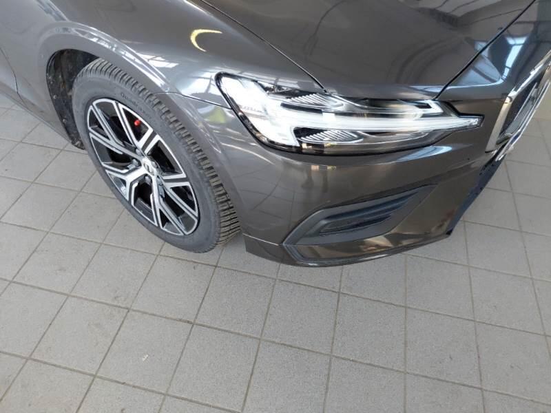 Volvo V60 STATION WAGON B4 D AUTOM. ESSENTIAL - foto 26
