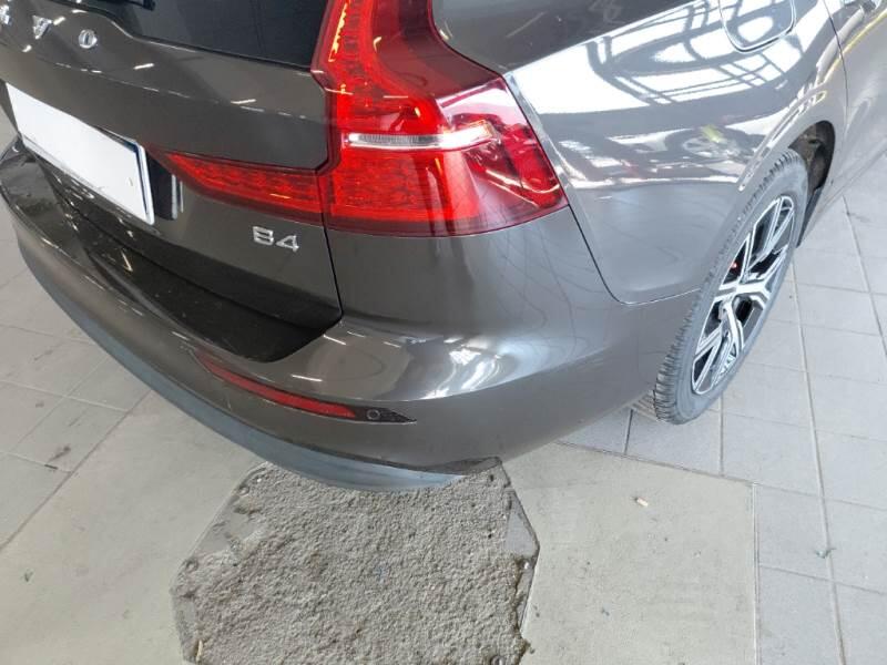 Volvo V60 STATION WAGON B4 D AUTOM. ESSENTIAL - foto 45