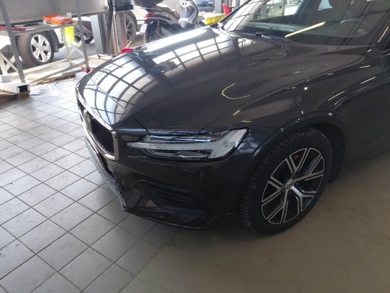 Volvo V60 STATION WAGON B4 D AUTOM. ESSENTIAL - foto 55