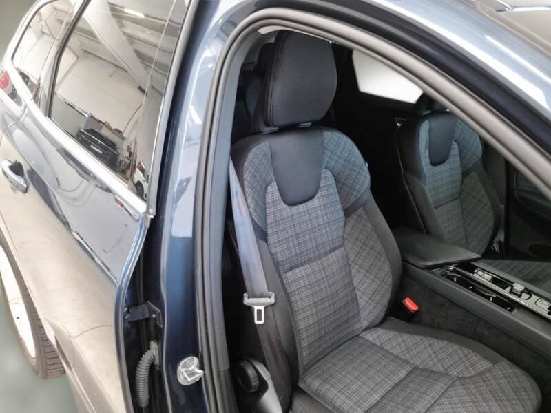 Volvo XC60 SUV B4 D AUTOMATICO CORE - foto 13