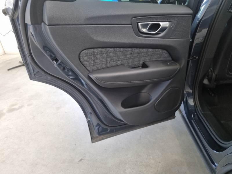 Volvo XC60 SUV B4 D AUTOMATICO CORE - foto 34