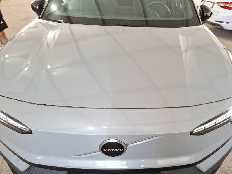 Volvo EX30 SUV SINGLE MOTOR EXTENDED RANGE PLUS - foto 22
