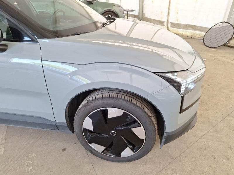 Volvo EX30 SUV SINGLE MOTOR EXTENDED RANGE PLUS - foto 31