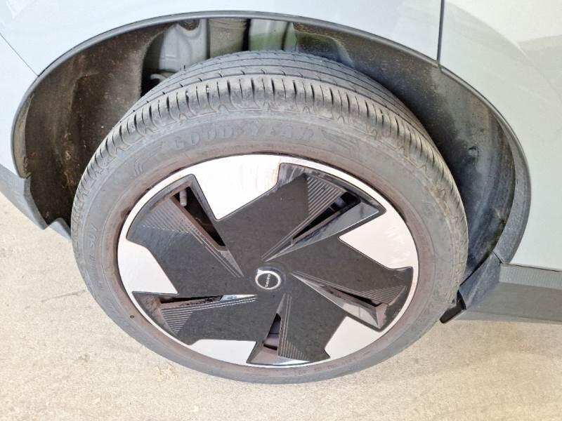 Volvo EX30 SUV SINGLE MOTOR EXTENDED RANGE PLUS - foto 54