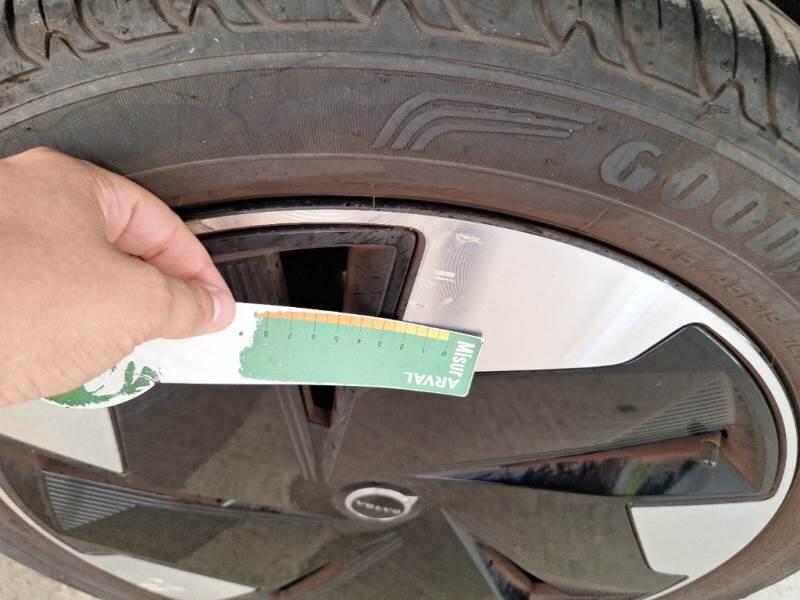 Volvo EX30 SUV SINGLE MOTOR EXTENDED RANGE PLUS - foto 57