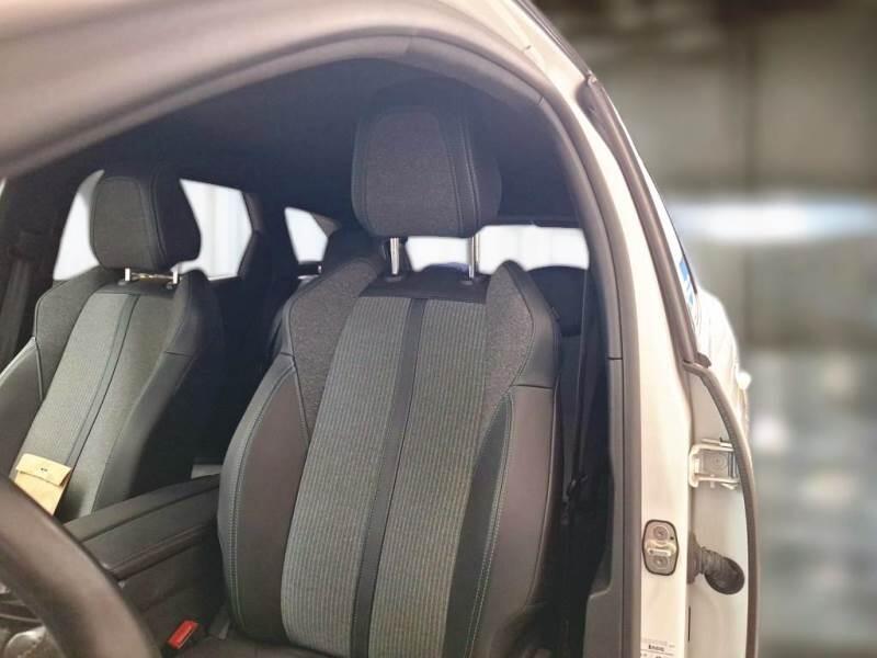 Peugeot 3008 SUV BLUEHDI 130 EAT8 SeS ALLURE PACK - foto 11